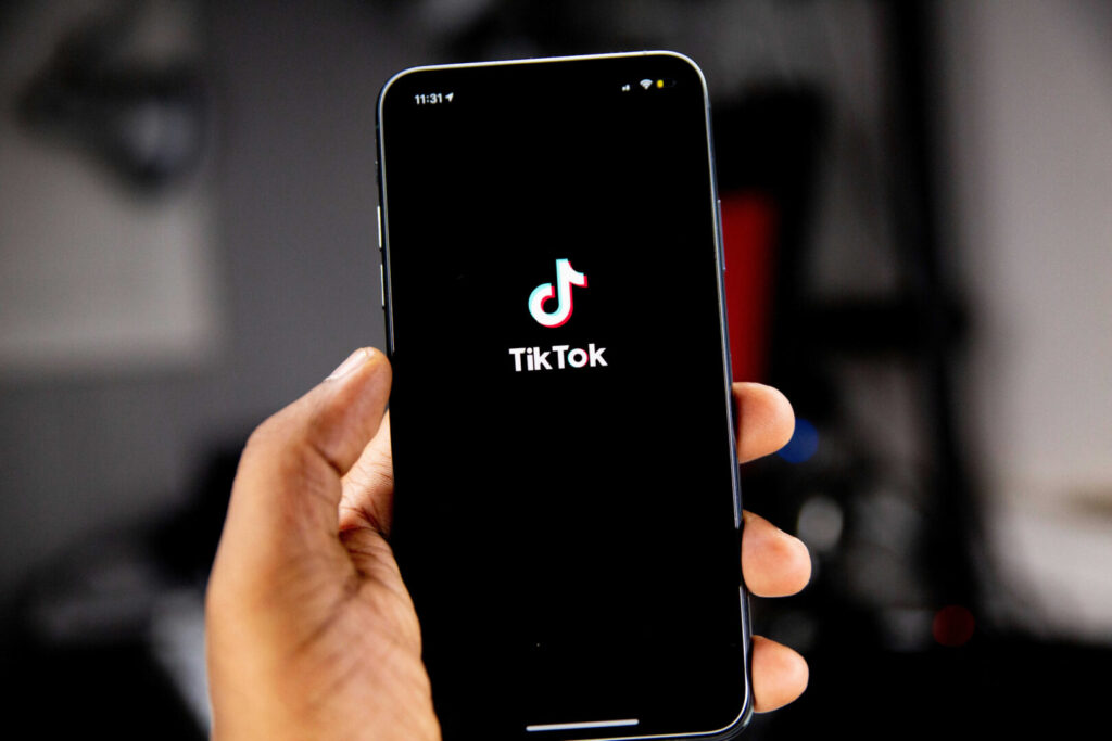 Tiktok streicht Stellen in Deutschland – KI ersetzt Content-Moderation